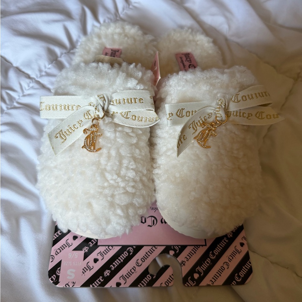 Juicy Couture Cream Faux-Sherpa Bow Slippers with Gold Accents